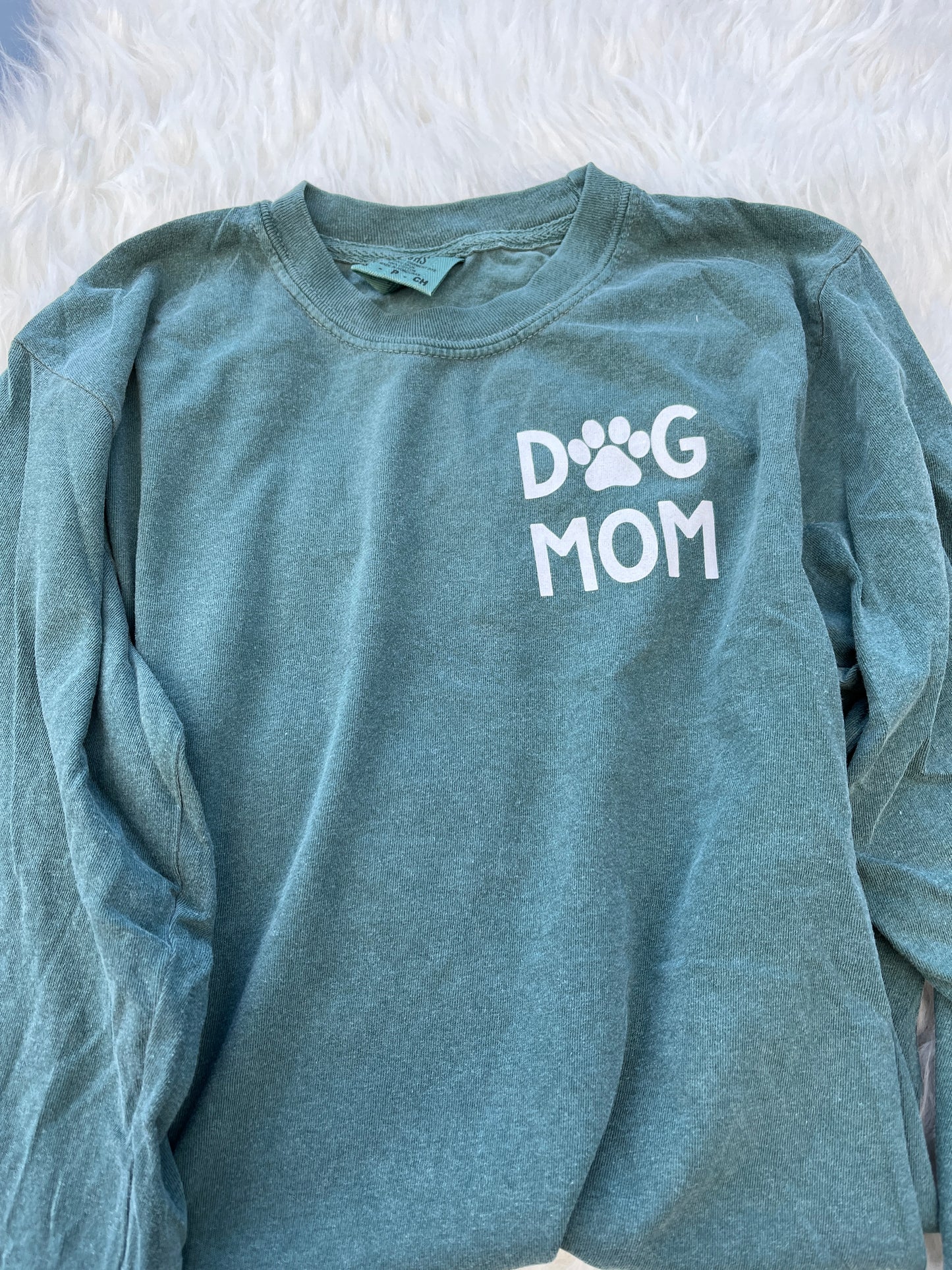 Dog Mom Long Sleeve T-Shirt